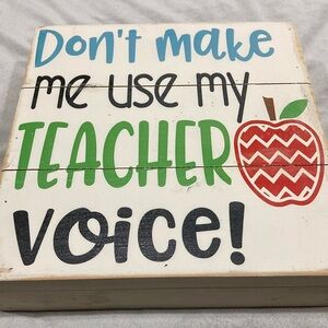 Distressed Wood Teacher Decor